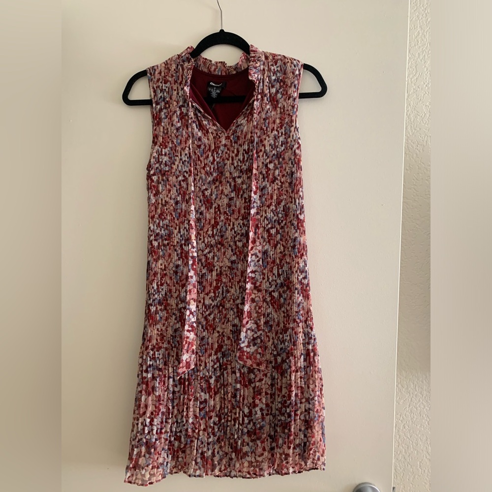 DKNY Maroon Floral dress. women’s size 6. New with tags!